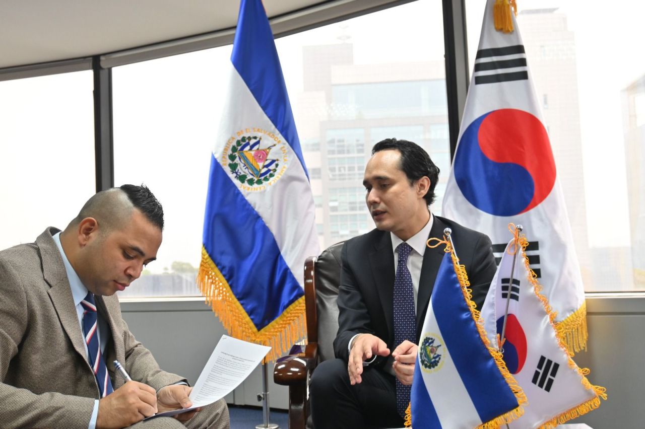 El Salvador’s Ambassador to South Korea Jaime Jose Lopez Badia speaks to The Korea Herald at the Embassy of El Salvador residence in Jung-gu, Seoul, on April 25. (Sanjay Kumar/The Korea Herald)