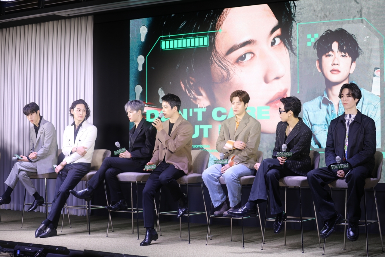 GOT7 members hold a press conference ahead of dropping their new album, “GOT7,” on Monday at a hotel in Seoul. (Warner Music Korea)