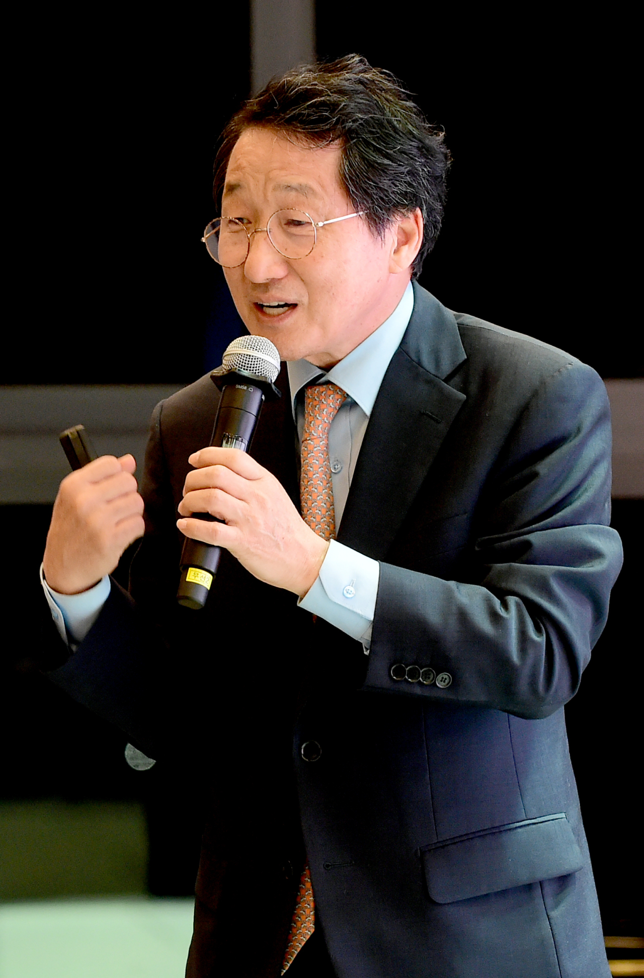 Yoo in-taek, head of the Seoul Arts Center, speaks at The Korea Herald’s Global Business Forum on Wednesday at the Ambassador Seoul - A Pullman Hotel in Seoul. (Jenny Sung)