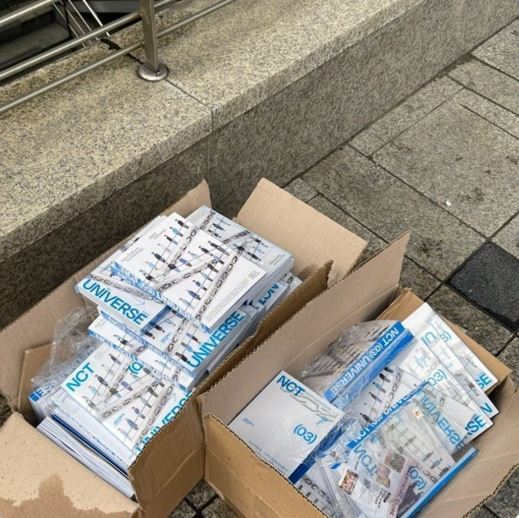 A screen capture image of NCT albums thrown away near Myeongdong Station, seoul (Twitter)