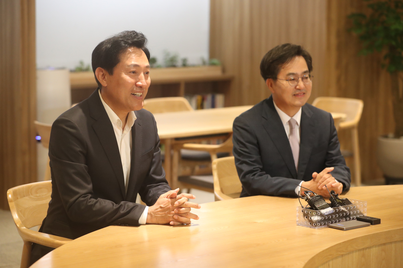 Seoul Mayor and Gyeonggi Governor meet for the first time, pledge to cooperate beyond politics