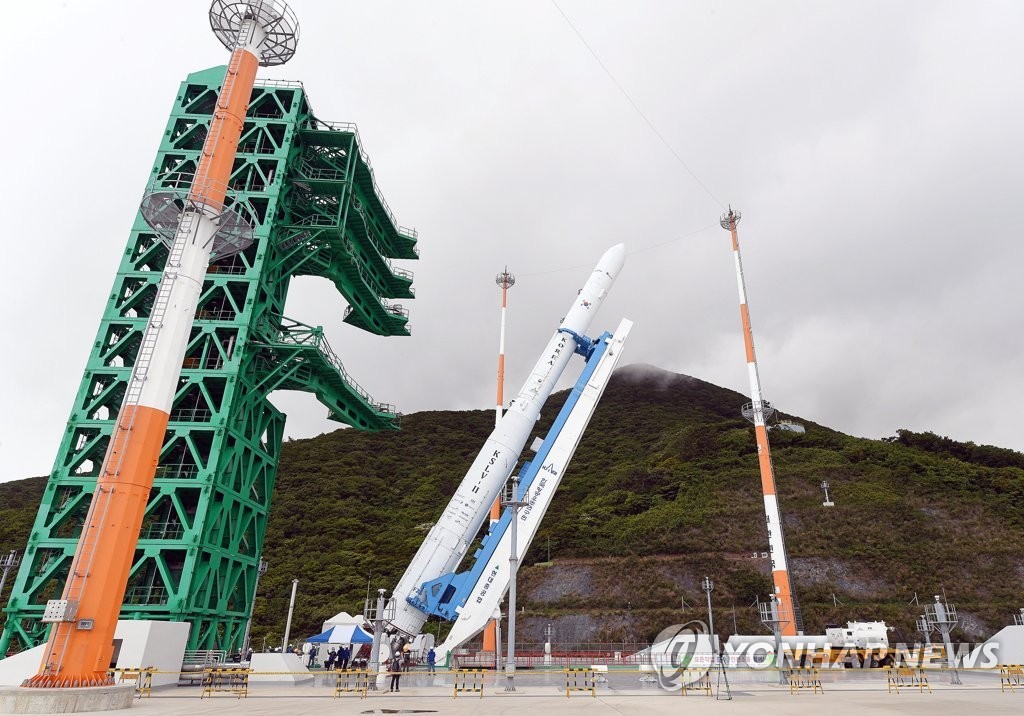 This photo provided by the Korea Aerospace Research Institute on June 15, 2022, shows South Korean space rocket Nuri erected at the launch pad at Naro Space Center in Goheung, some 470 kilometers south of Seoul. (PHOTO NOT FOR SALE) (Yonhap)