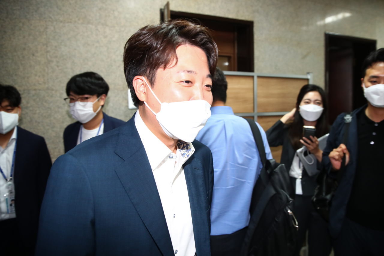 A June 22, 2022, file photo of the ruling People Power Party Chairman Lee Jun-seok (Pool photo) (Yonhap)