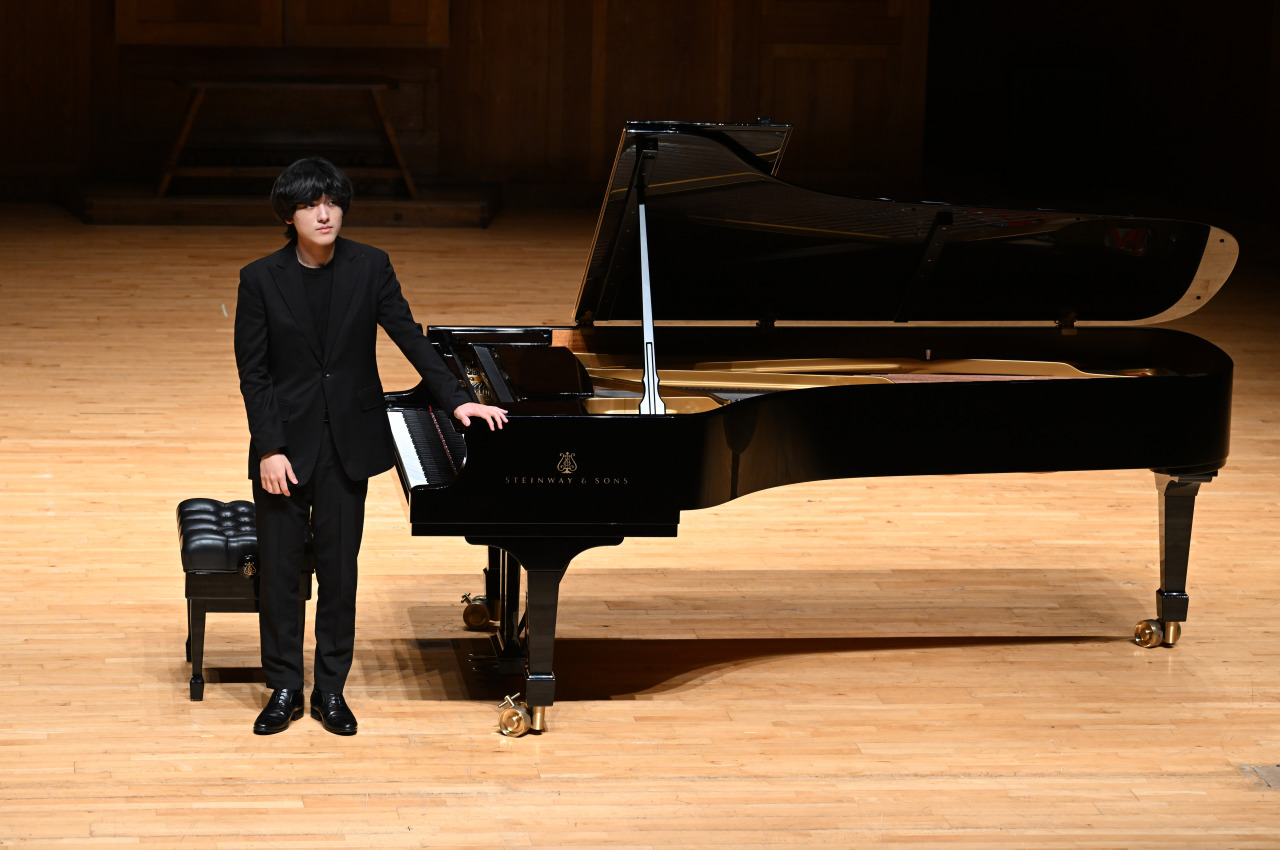 Pianist Lim Yun-chan attends a press conference at the Seocho campus of Korea National University of Arts on Thursday. (Im Se-joon/The Korea Herald)
