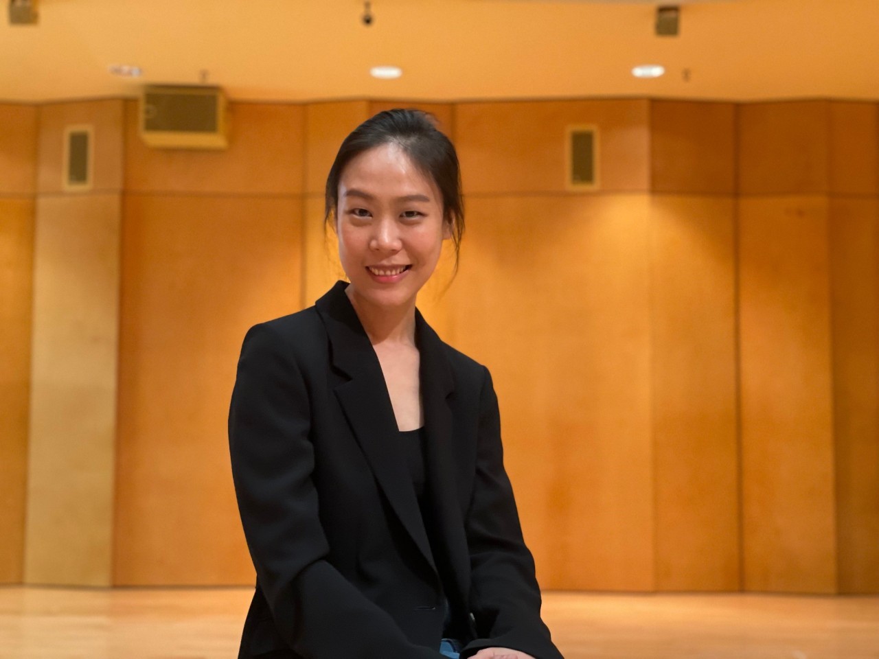 Son Yeol-eum, concert pianist and the artistic director of Music in PyeongChang, poses for photos during an interview with The Korea Herald on Sunday at Alpencia Concert Hall at Alpencia Resort, Pyeongchang, Gangwon Province. (Park Ga-young/The Korea Herald)