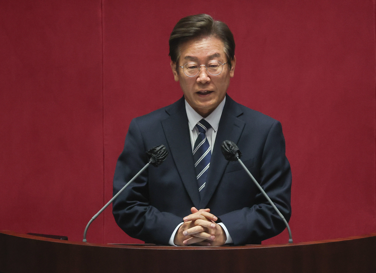 This July 4 file photo shows Rep. Lee Jae-myung of the main opposition Democratic Party. (Yonhap)