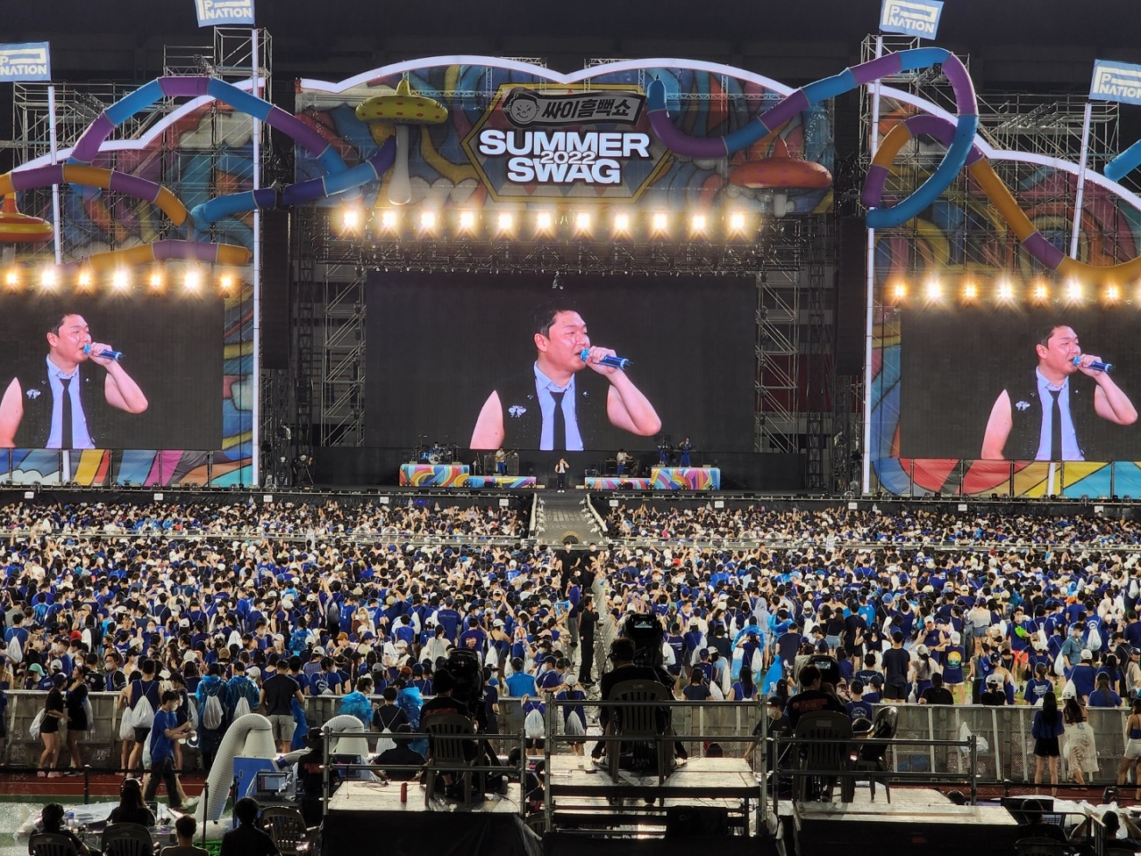 Psy performs on stage at Psy’s “Summer Swag 2022” concert, held at Jamsil Olympic Stadium in Seoul on Sunday. (Jie Ye-eun/The Korea Herald)