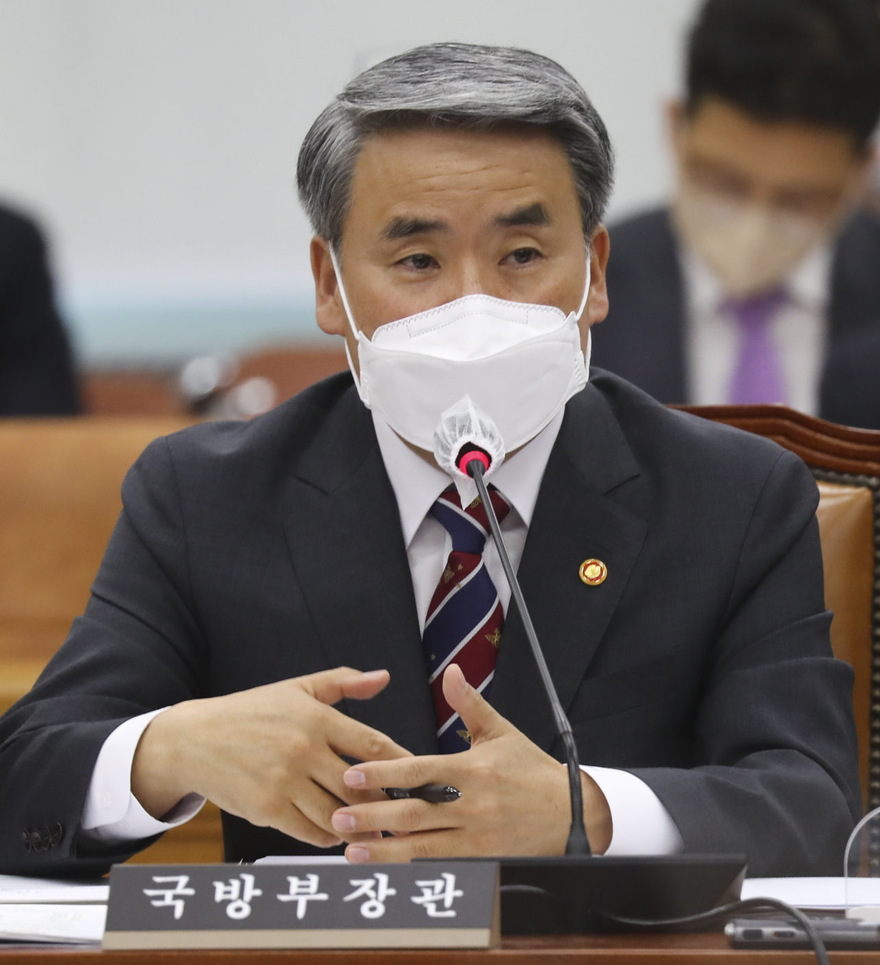 This photo, taken on May 17, 2022, shows Defense Minister Lee Jong-sup speaking during a parliamentary session at the National Assembly in Seoul. (Yonhap)