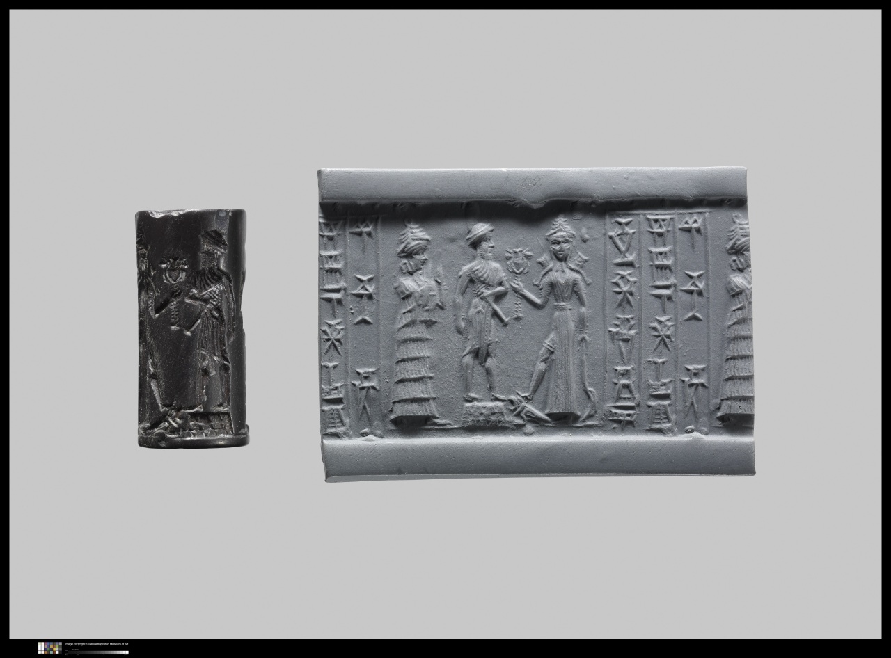 A cylinder seal with the goddess Ishtar from the Old Babylonian period (The Met- National Museum of Korea)