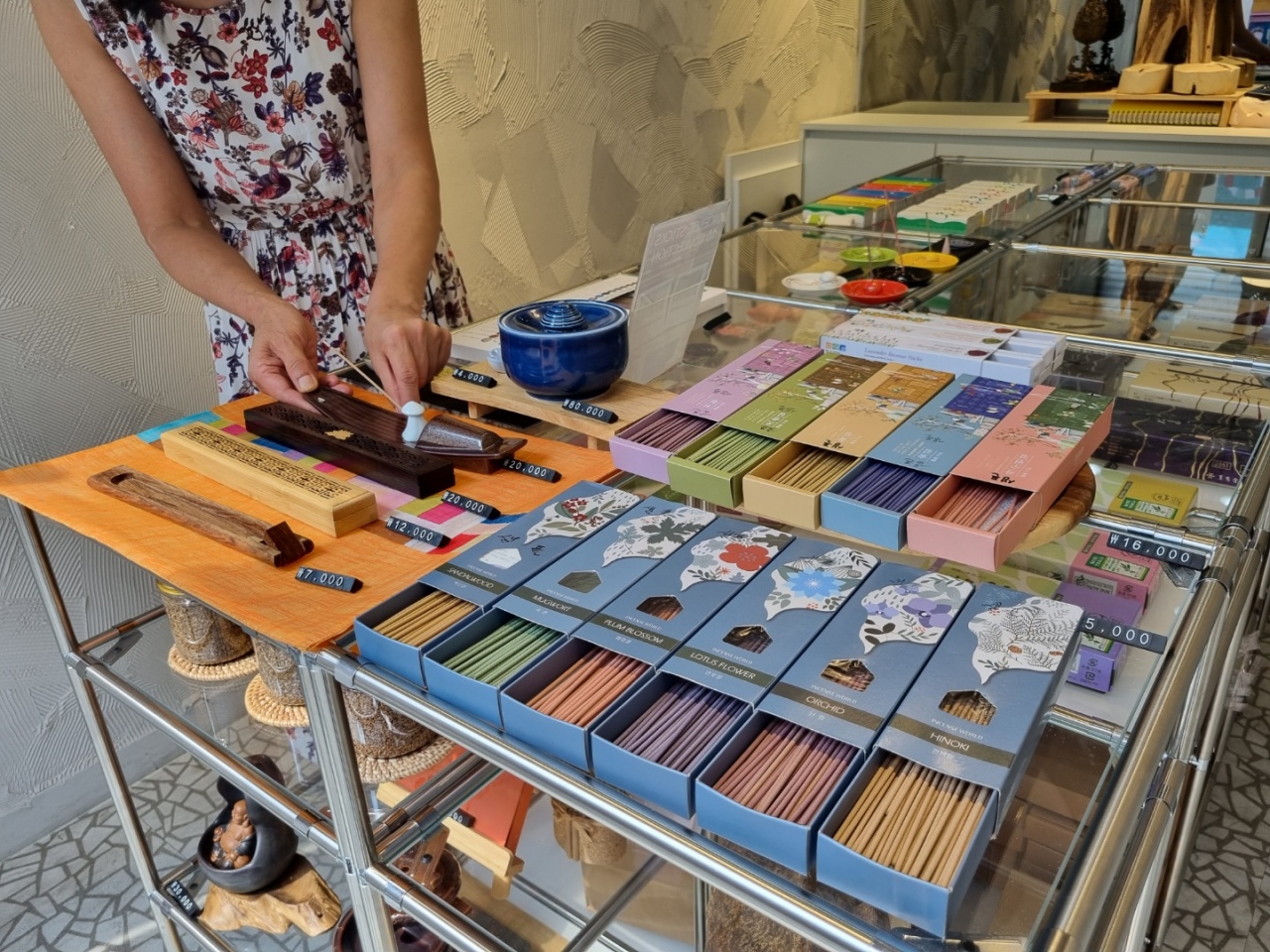 Incense sticks and holders are displayed at a store run by Incense World in Insa-dong, Jongno-gu in Seoul on Tuesday. (The Korea Herald)