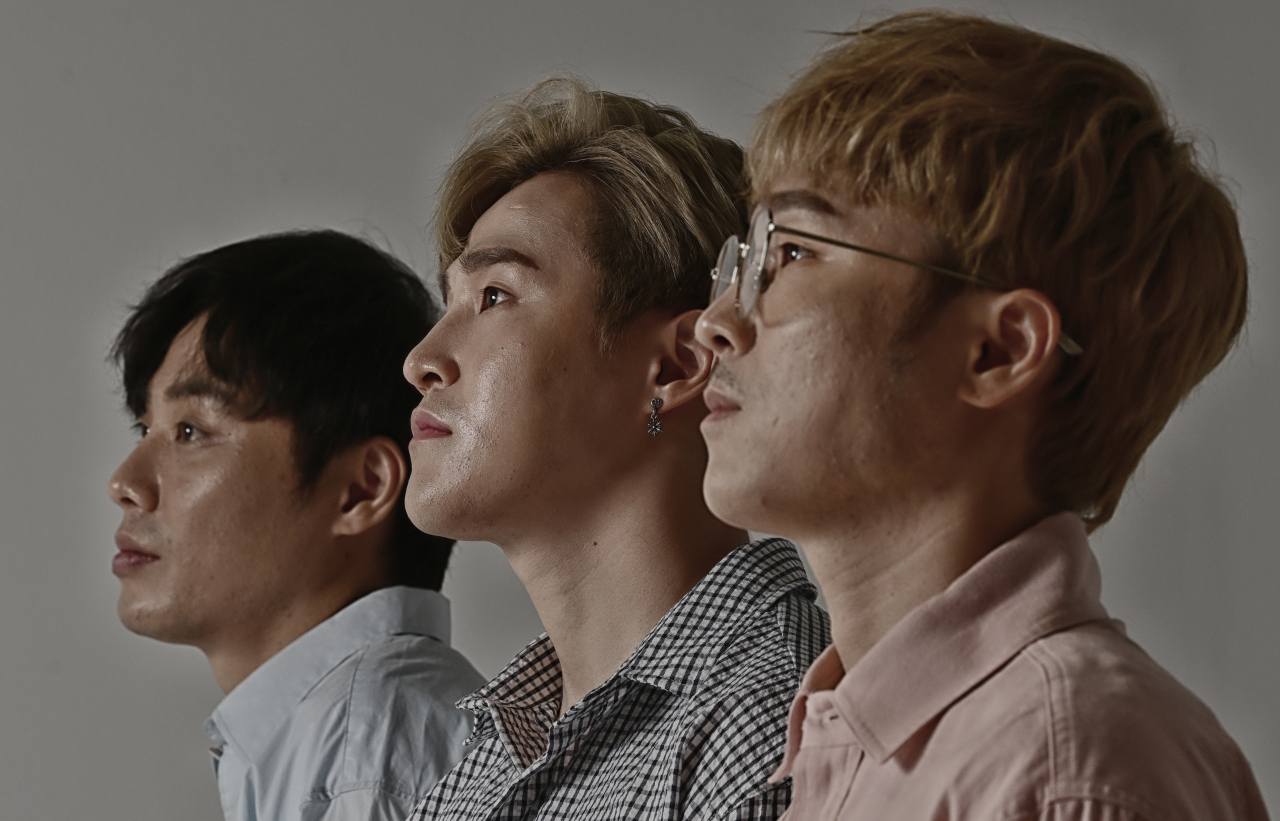 Ulala Session members pose for a picture during an interview at The Korea Herald’s headquarters in Seoul on July 6. (From left) Park Seung-il, Choi Do-won and Kim Myung-hoon. (Park Hae-mook/The Korea Herald)