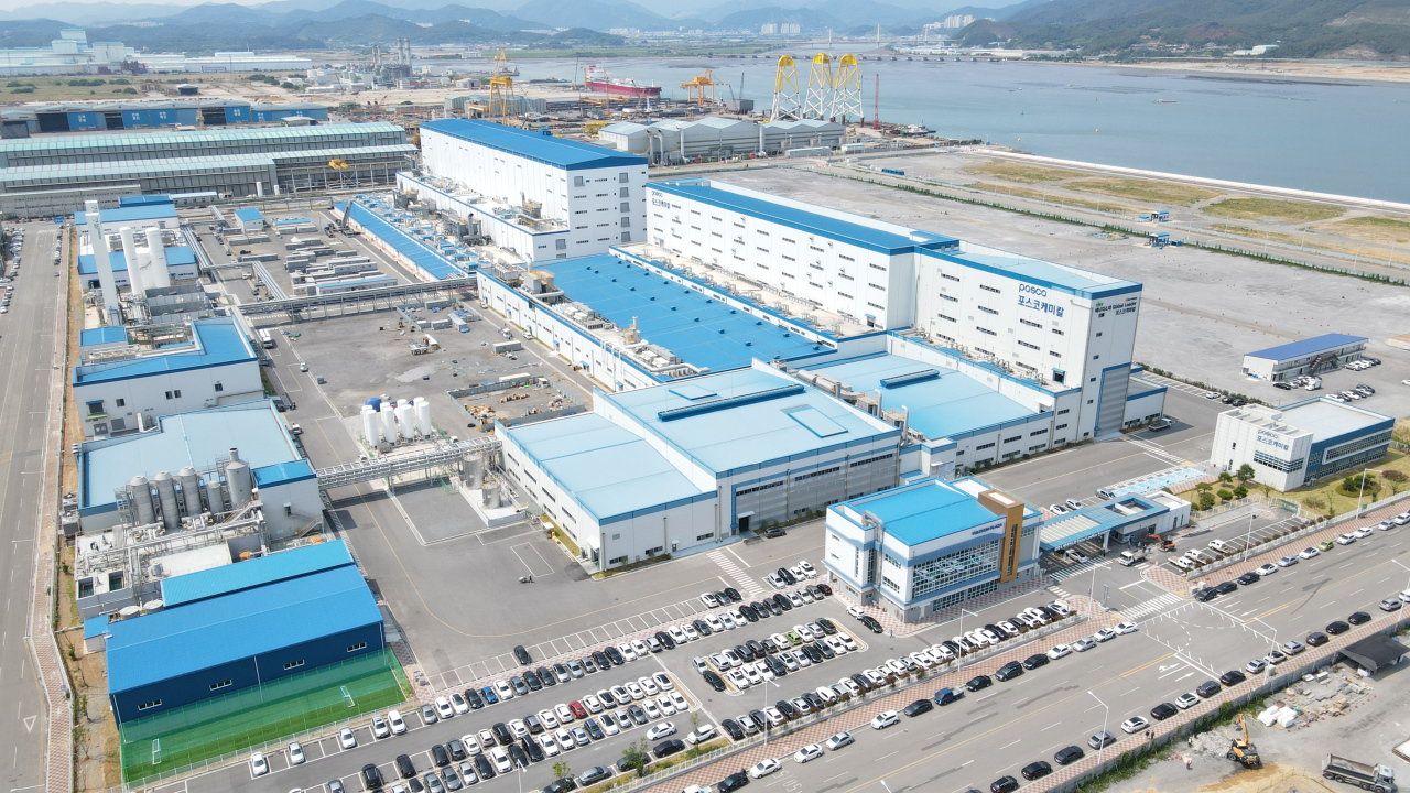 A photo of Posco Gwangyang steel plant in South Jeolla Province. (Posco chemical)