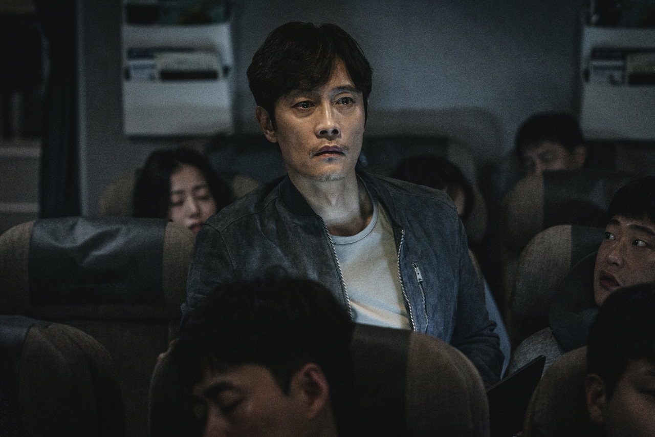 Lee Byung-hun in “Emergency Declaration” (Showbox)