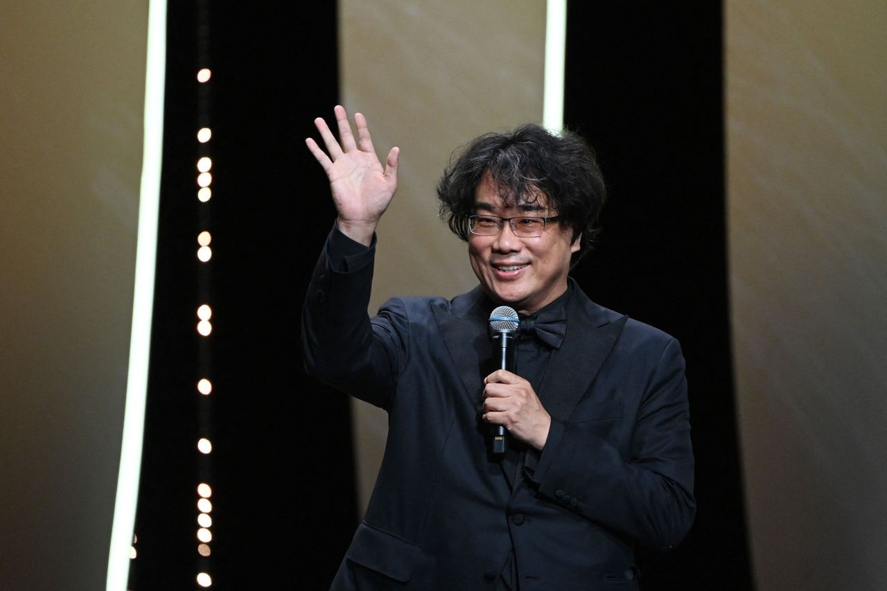 South Korean director Bong Joon-ho speaks during the opening ceremony of the 74th Cannes Film Festival in Cannes, France. (Yonhap)