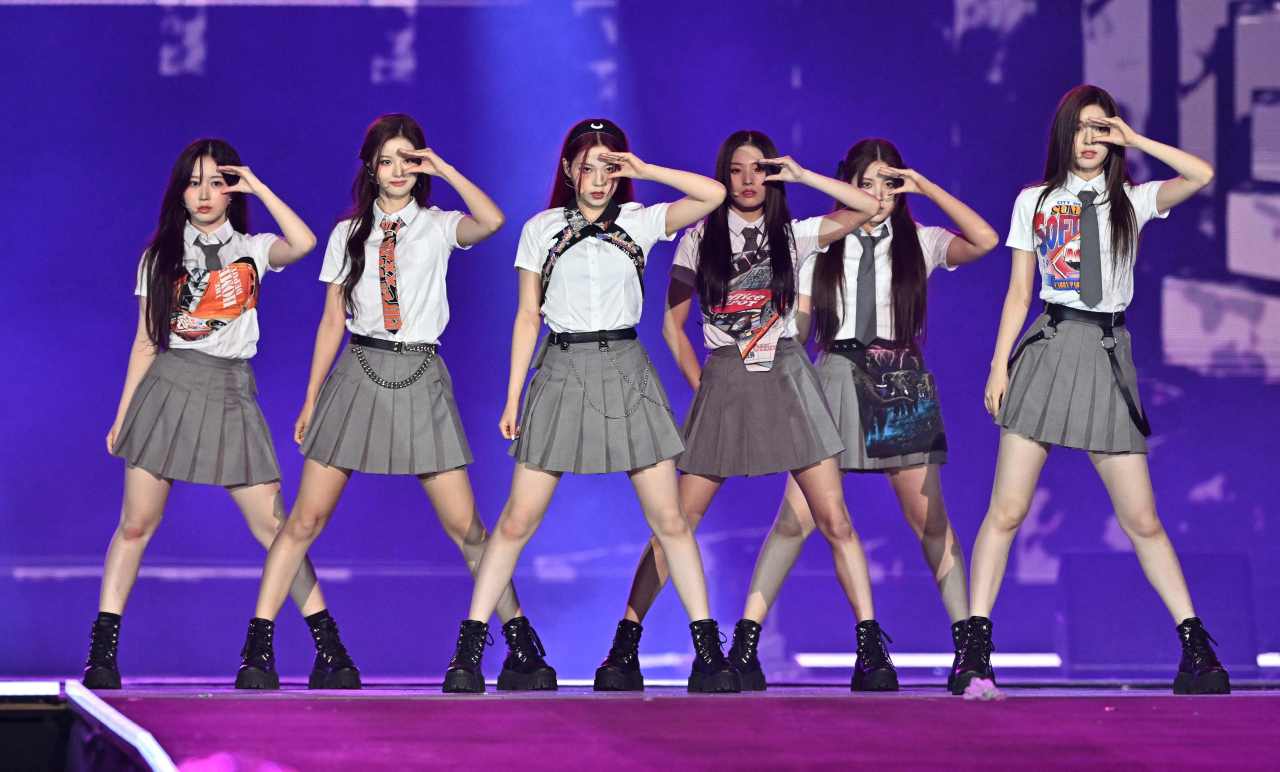 Girl group NMixx performs during the opening ceremony of Seoul Festa 2022 titled “K-pop Super Live” at the Olympic Main Stadium in Jamsil Sports Complex, southern Seoul, on Tuesday. (AFP-Yonhap)