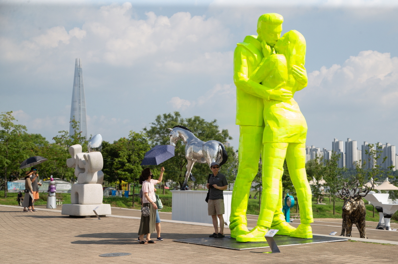 View of 2022 Hangang Sculpture Project (K-Sculpture)