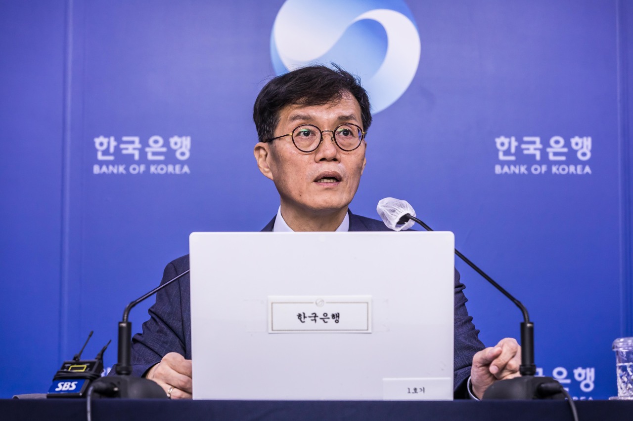 Bank of Korea Gov. Rhee Chang-yong speaks during a press briefing about its rate decision at the bank headquarters in Seoul on Thursday. (Yonhap)