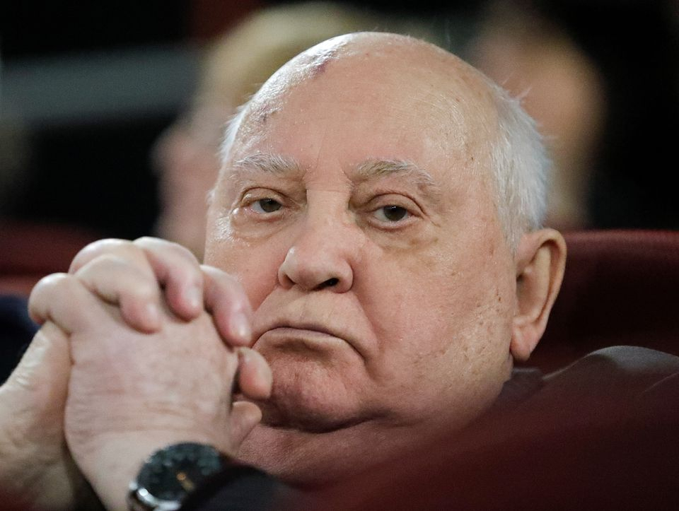 “[속보] Mantan Presiden Soviet Mikhail Gorbachev meninggal” – The Herald