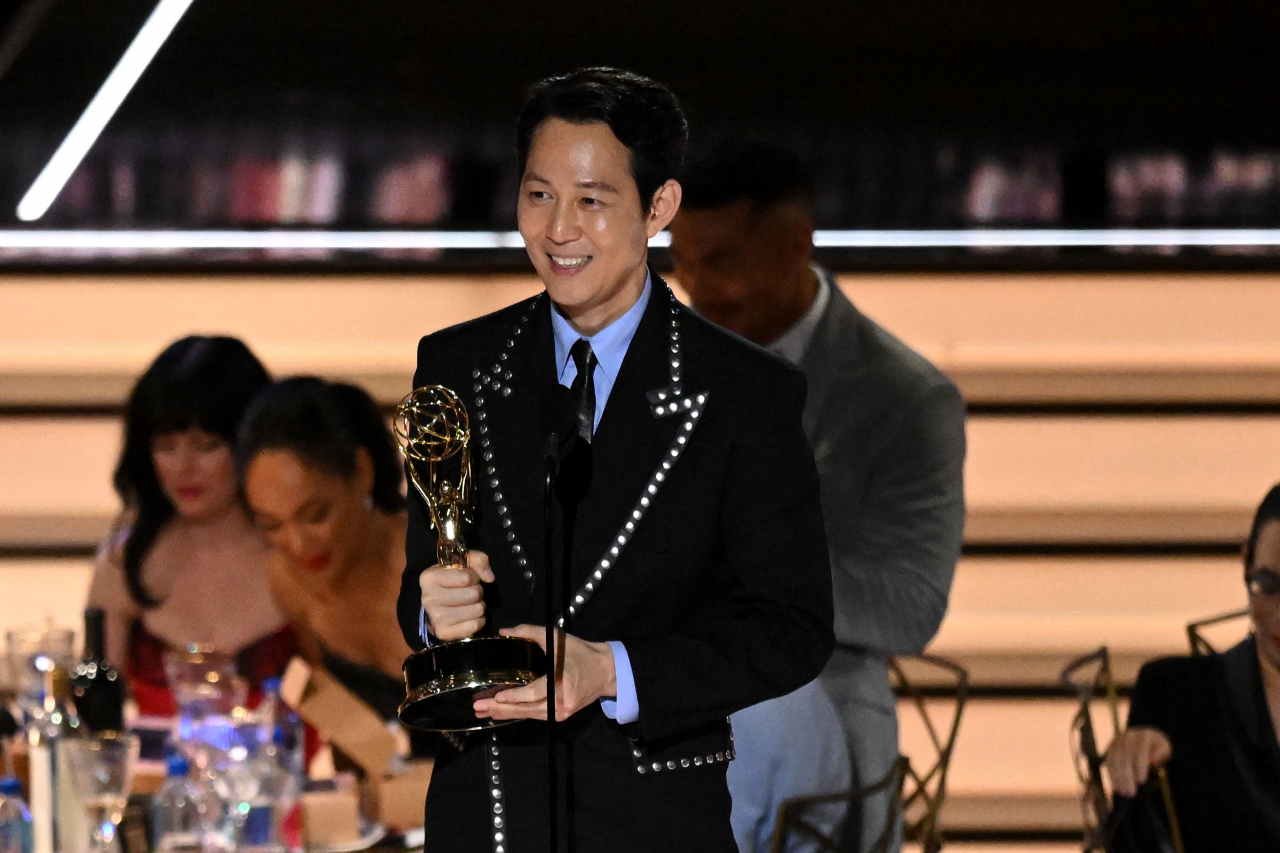 Lee Jung-jae accepts the Emmy for outstanding lead actor in a drama series for 