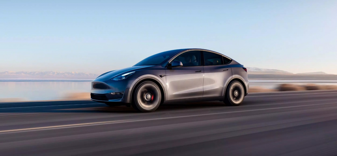 Tesla Model Y (Tesla)