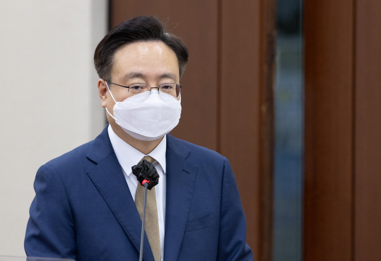 Health Minister nominee Cho Kyoo-hong speaks at a parliamentary confirmation hearing held at the National Assembly in western Seoul on Sept. 27, 2022. (Pool photo) (Yonhap)