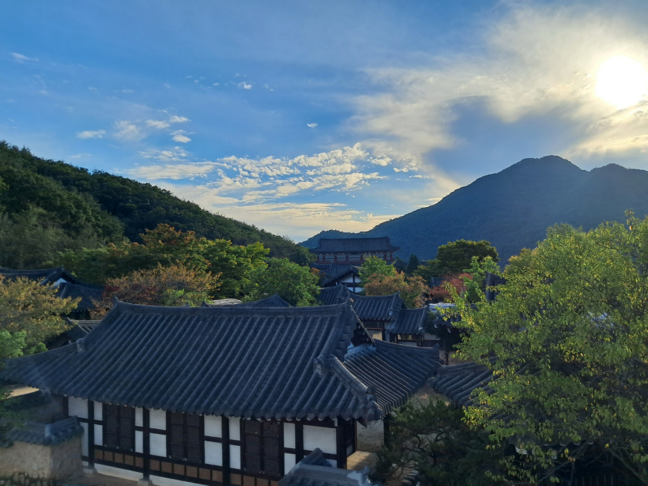 A view of a Goguryeo village town in Gaeun Open Set (Lee Si-jin/The Korea Herald)