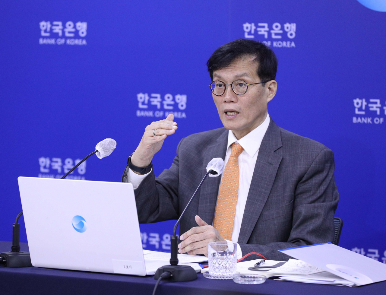 Bank of Korea Gov. Rhee Chang-yong speaks during a press briefing about its rate decision at the bank headquarters in Seoul on Wednesday. (Yonhap)