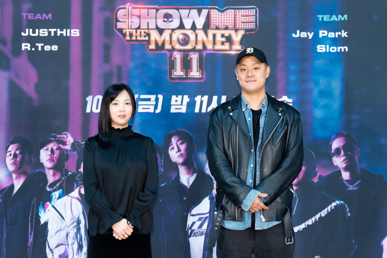 Chief producer Choi Hyo-jin (left) and producer Lee Hyung-jin of Mnet’s “Show Me the Money
