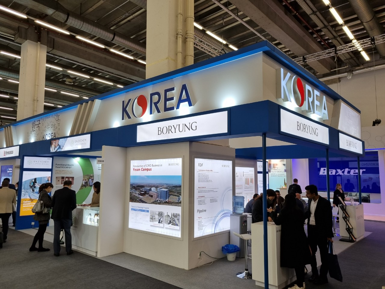 Attendees engage with South Korea’s pavilion at the 2022 Convention on Pharmaceutical Ingredients Worldwide held in Frankfurt, Germany. (Kan Hyeong-woo/The Korea Herald)