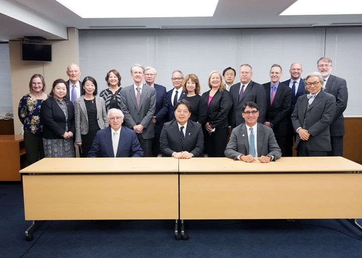 Japanese Foreign Minister Yoshimasa Hayashi meets the Mansfield Foundation Board of Directors including Frank Jannuzi (far right of the first row) on October 25 in Tokyo. (Ministry of Foreign Affairs of Japan)