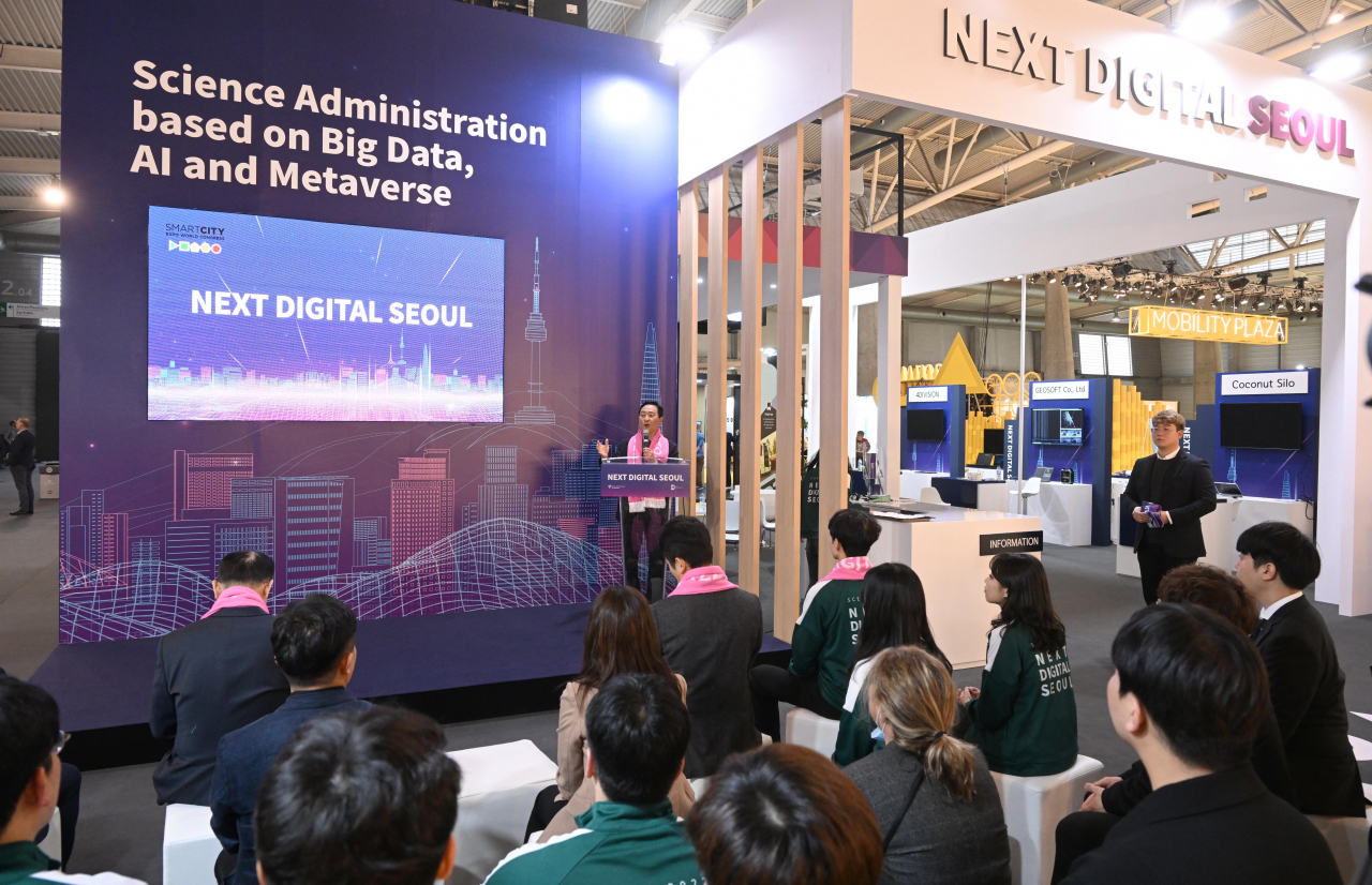 Kang Yo-sik, President of the Seoul Digital Foundation speaks at the opening ceremony of the Seoul Metropolitan Government's pavilion installed at the expo area, Fira de Barcelona, Barcelona, Spain, Tuesday. (Seoul Metropolitan Government)