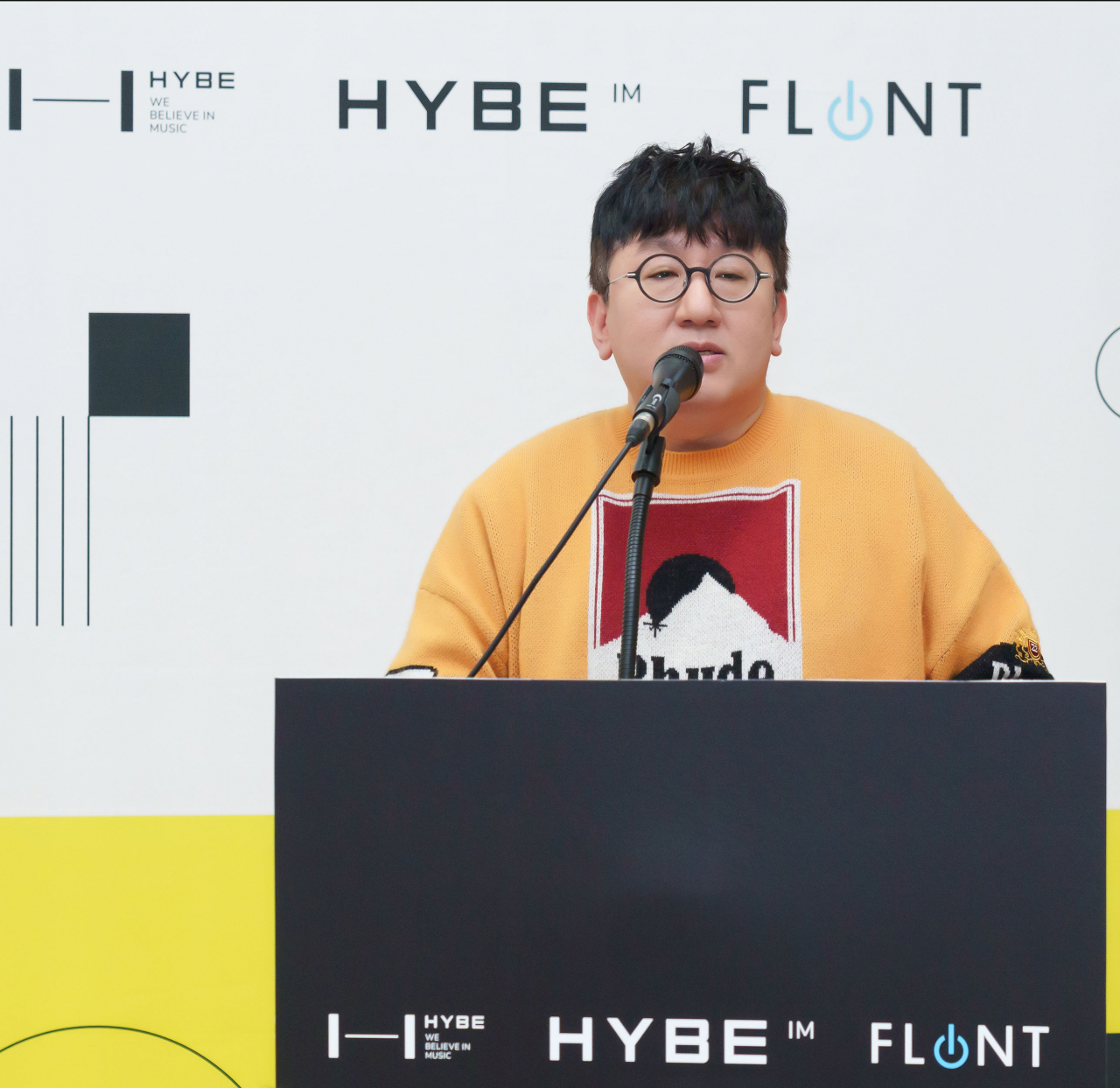 Hybe chairman Bang Si-hyuk speaks Saturday to reporters at a press conference held on the sidelines of gaming exhibition G-Star, in BEXCO, Busan. (Yonhap)