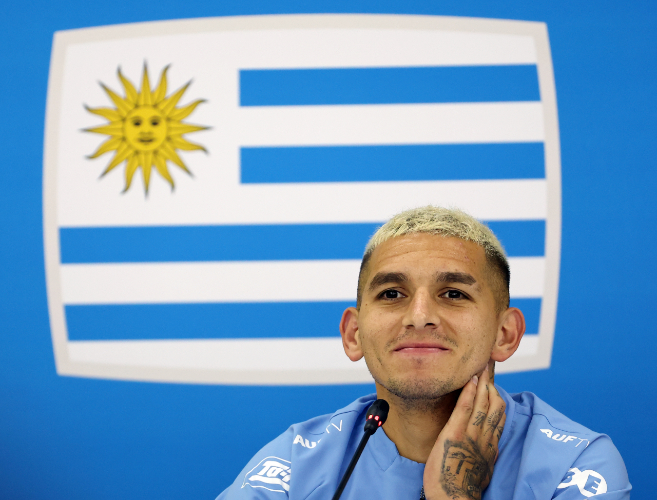 Lucas Torreira of Uruguay attends a press conference at Al Erssal Training Center in Doha following a training session for the FIFA World Cup on Wednesday. (Yonhap)
