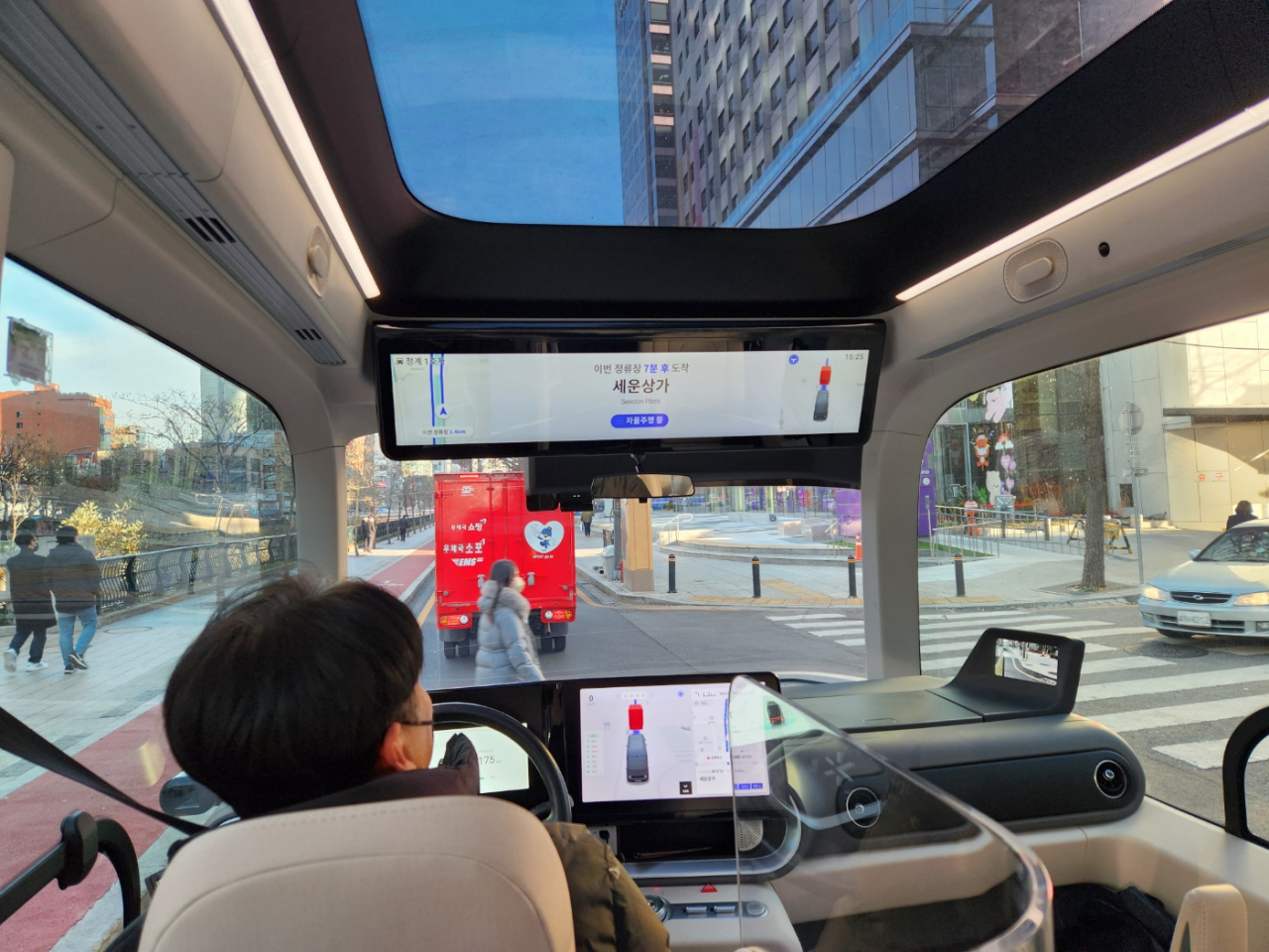A human driver sits in the driver's seat furnished with an advanced driver-assistance system. (Choi Jae-hee / The Korea Herald)