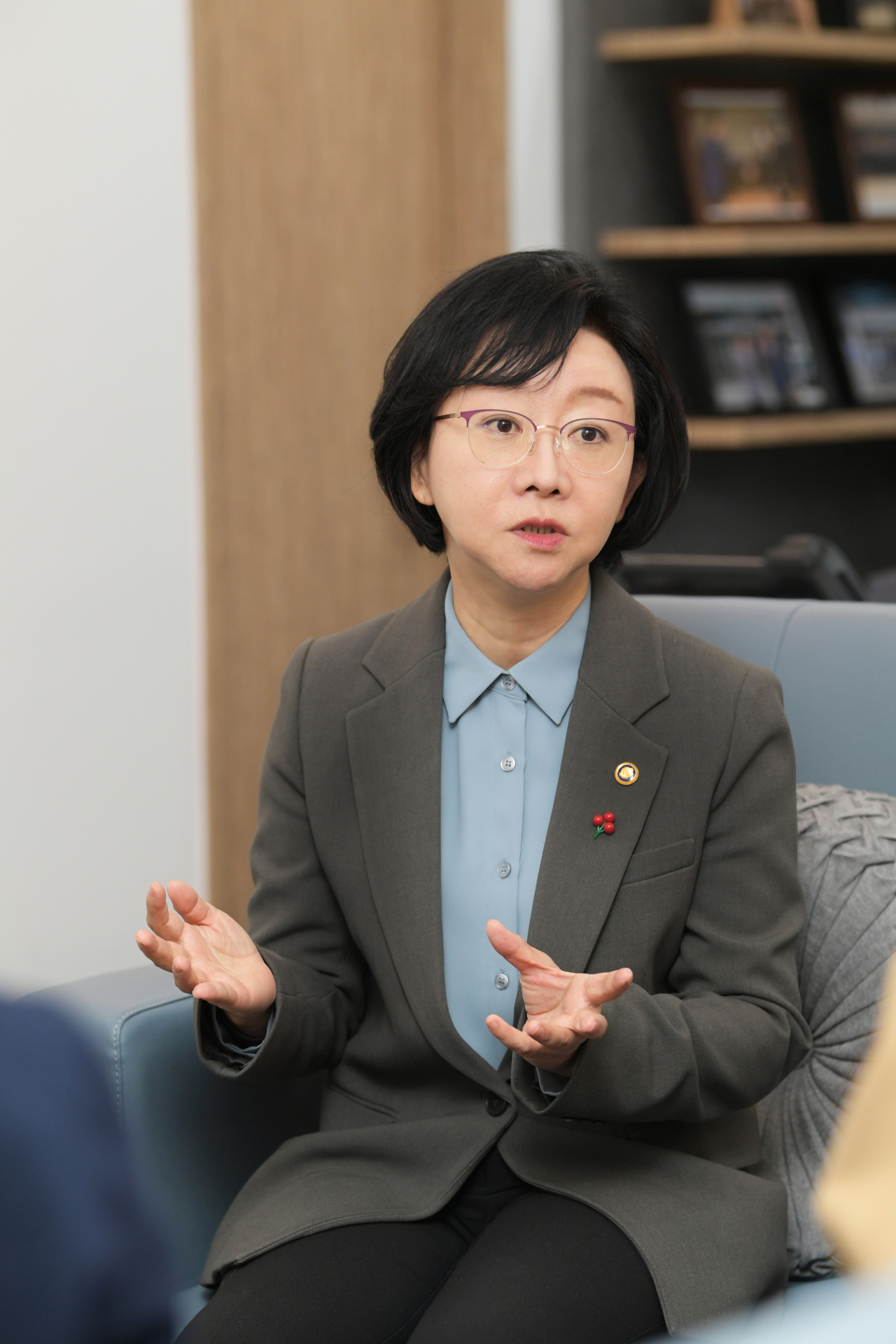 Minister of Food and Drug Safety Oh Yu-kyoung speaks to The Korea Herald at her office in Osong, North Chungcheong Province, in a recent interview. (Ministry of Food and Drug Safety)
