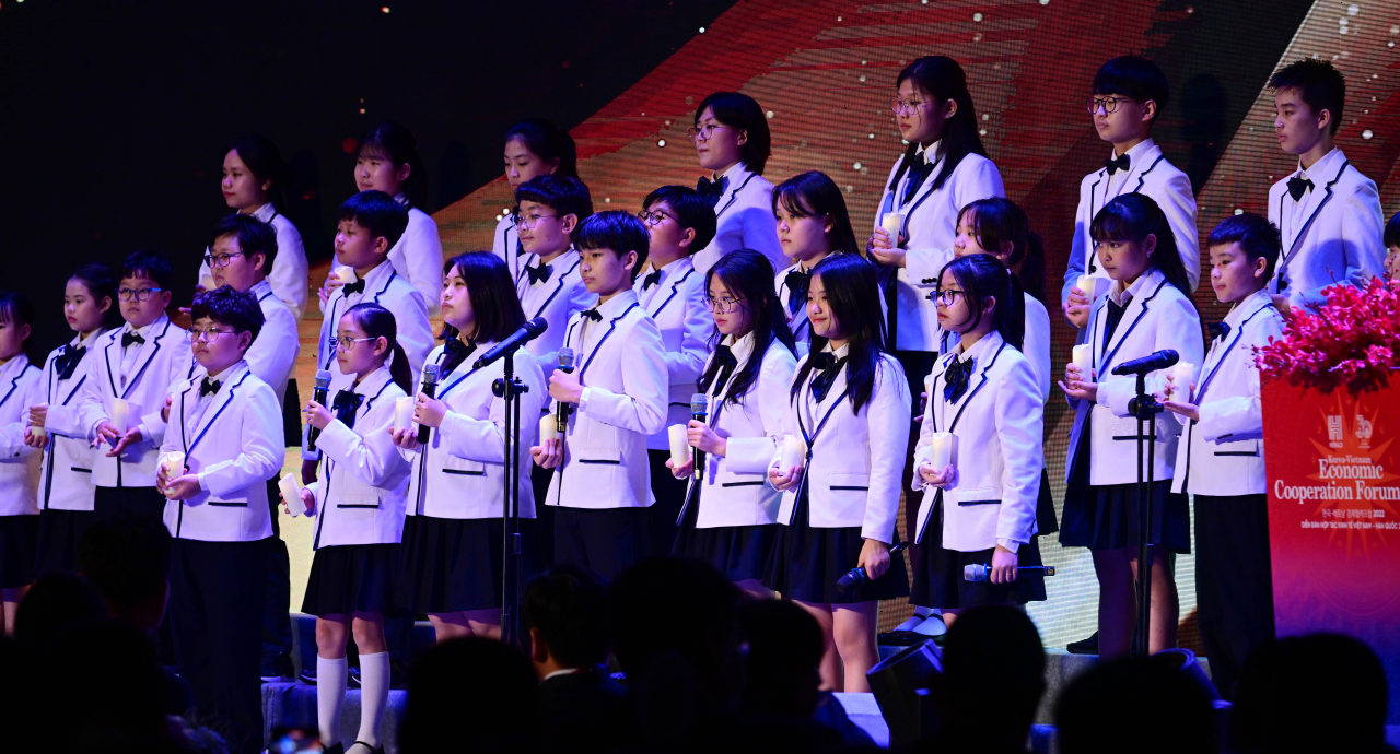 Korean-Vietnamese children's choir (Park Hae-mook/The Korea Herald)