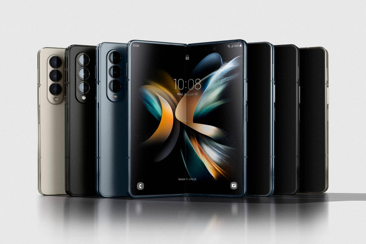 A promotional image of Galaxy Z Fold 4 smartphones (Samsung Electronics)