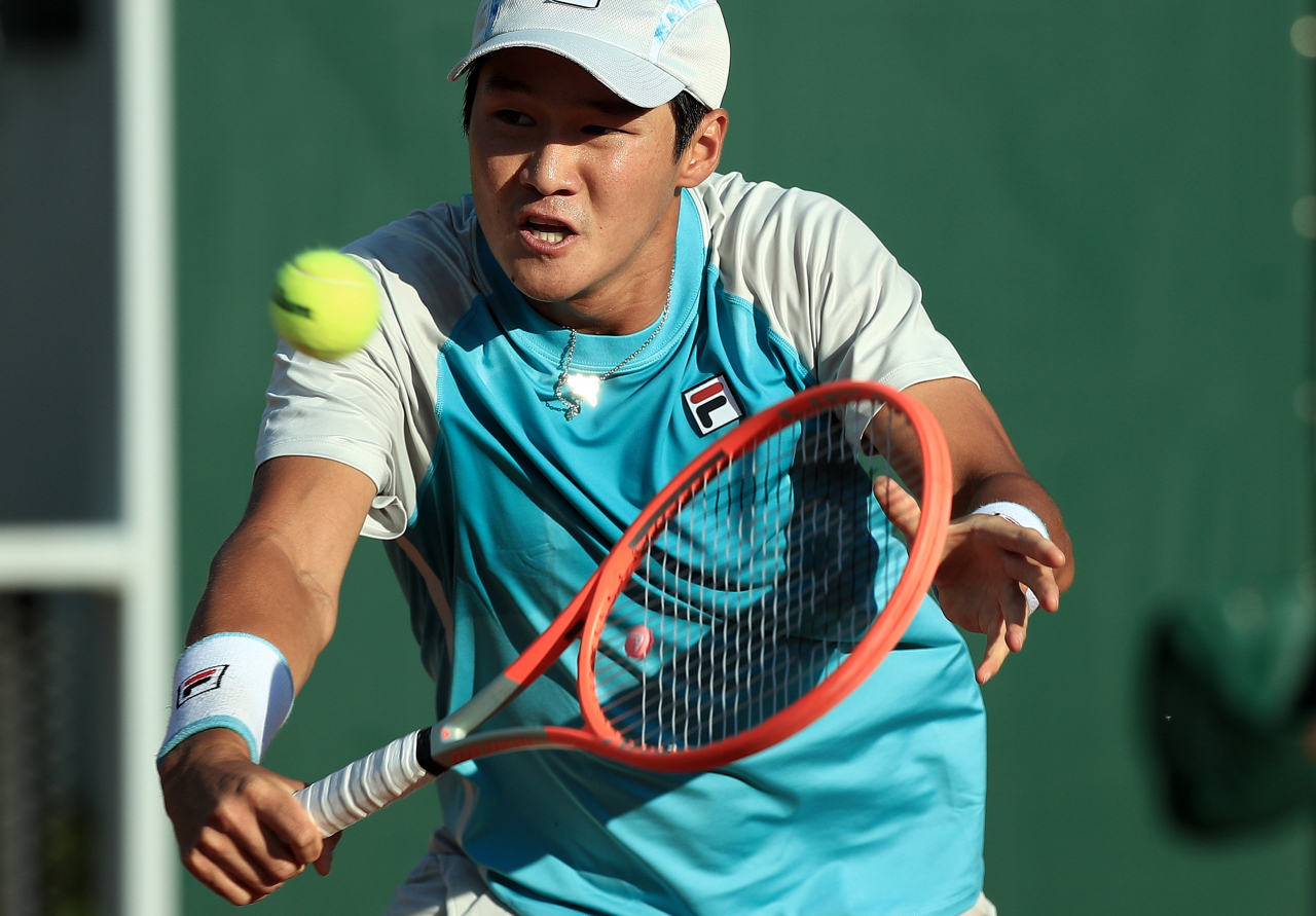 South Korean tennis player Kwon Soon-woon captured the men's singles title at the Adelaide International 2 on Saturday in Adelaide, Australia, becoming the first South Korean player with multiple AT Tour titles (EPA)