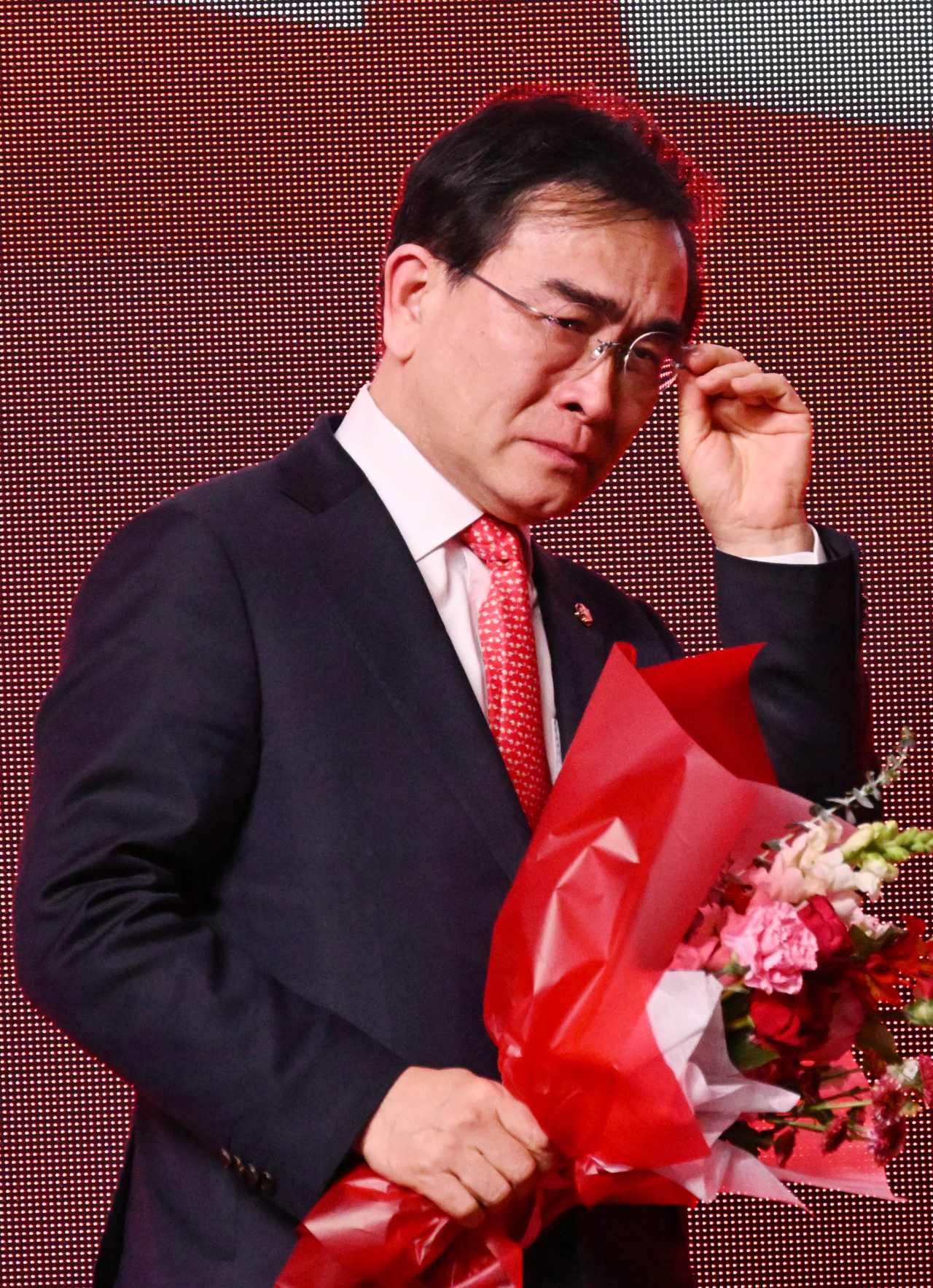 Rep. Tae Yong-ho delivers an emotional speech on Wednesday after winning a seat on the ruling People Power Party’s supreme council. He is the first North Korean defector to assume a leadership position in a South Korean political party. (Yonhap)