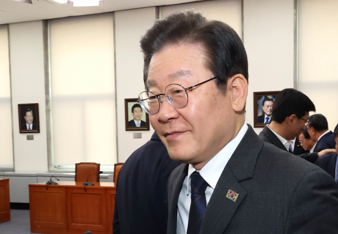 Rep. Lee Jae-myung, the head of the Democratic Party of Korea, appears at the meeting of the party leaders on Wednesday morning. (Yonhap)