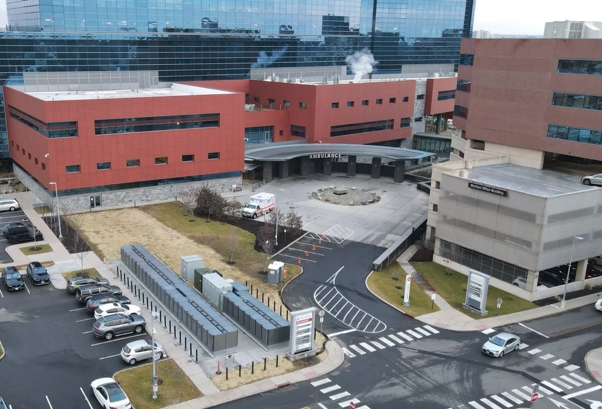 SK Ecoplant Americas has installed a fuel cell power plant at the entrance of Stamford Hospital in Connecticut. (SK Ecoplant)