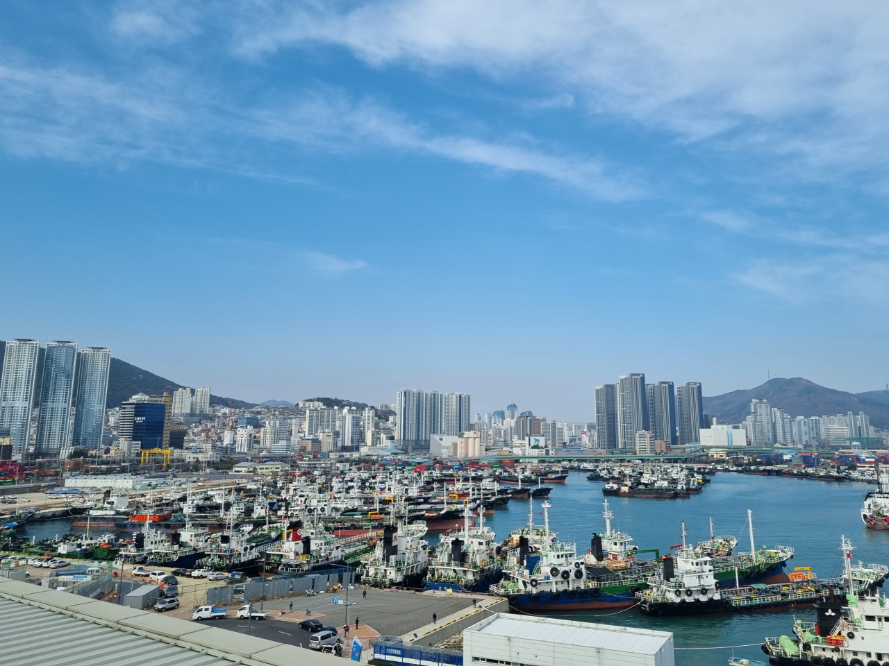 A scenic view of Busan North Port (Son Ji-hyoung/The Korea Herald)