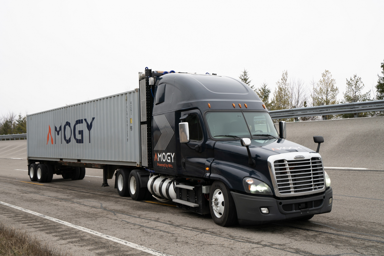 Amogy's class 8 semitruck, equipped with an ammonia-based hydrogen fuel cell system (SK Innovation)