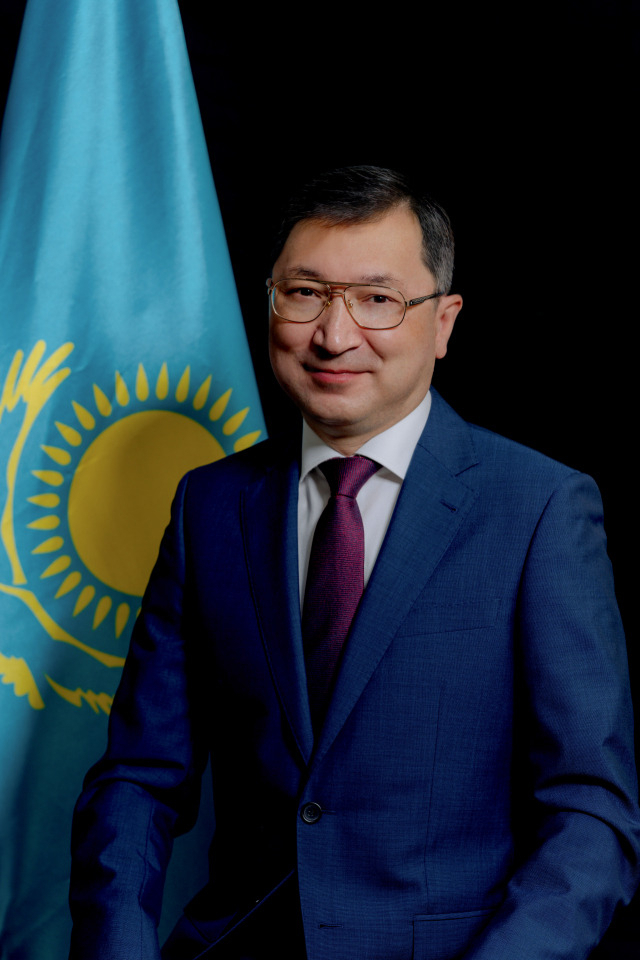 Bakyt Dyussenbayev, Kazakh Ambassador to Korea (Kazakh Embassy in Seoul)