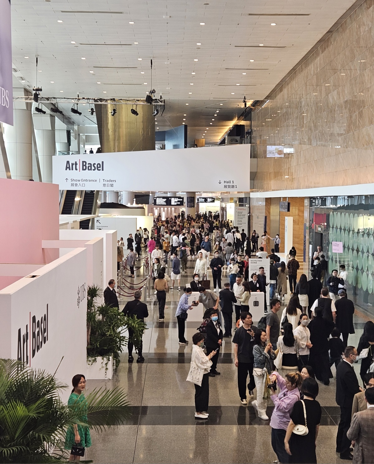 Some 86,000 people visit Art Basel Hong Kong. The 2023 iteration of the fair was held from March 21-25 at the Hong Kong Convention and Exhibition Centre. (Park Yuna/The Korea Herald)