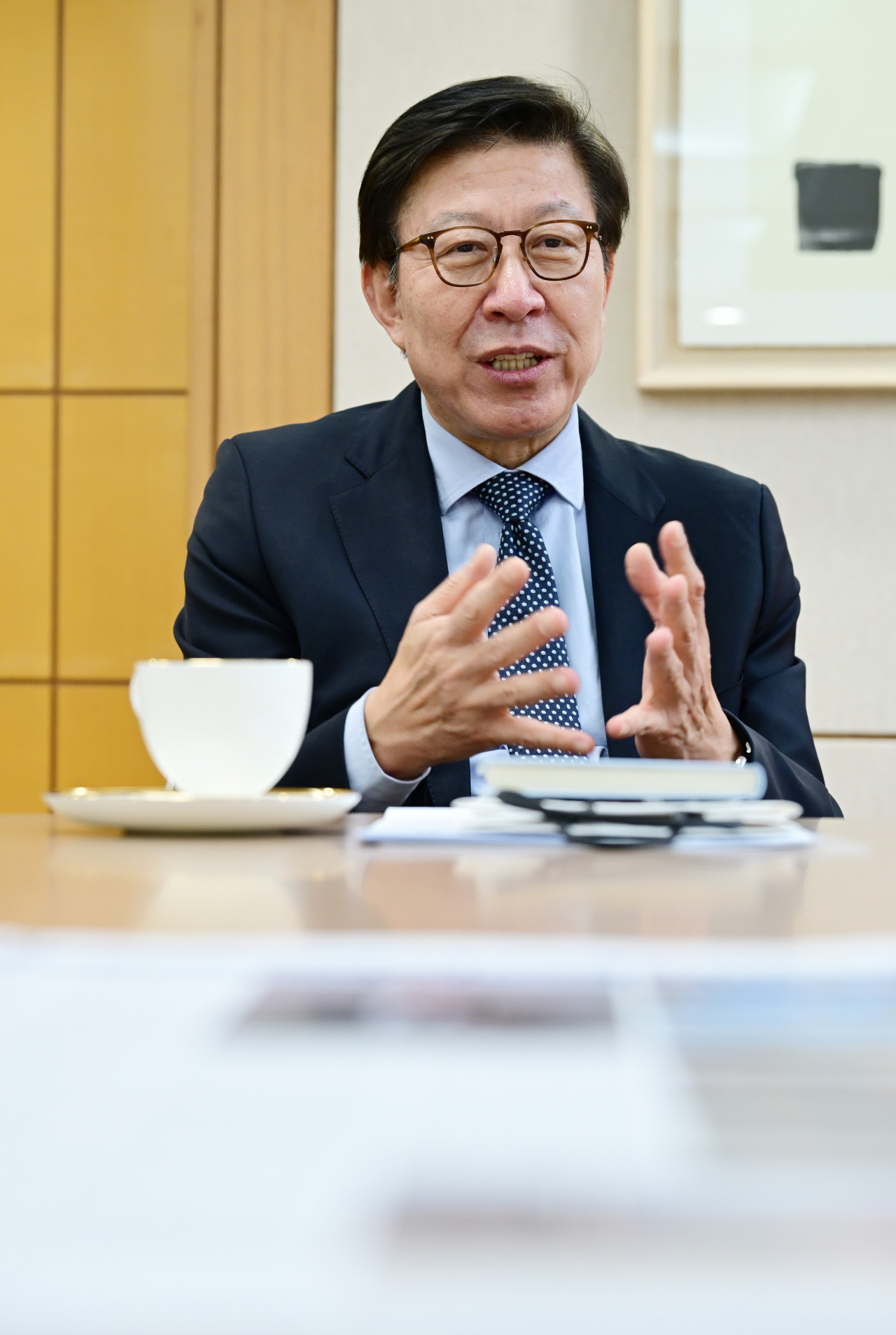 Busan Mayor Park Heong-joon speaks in an interview with The Korea Herald. (Park Hae-mook/The Korea Herald)