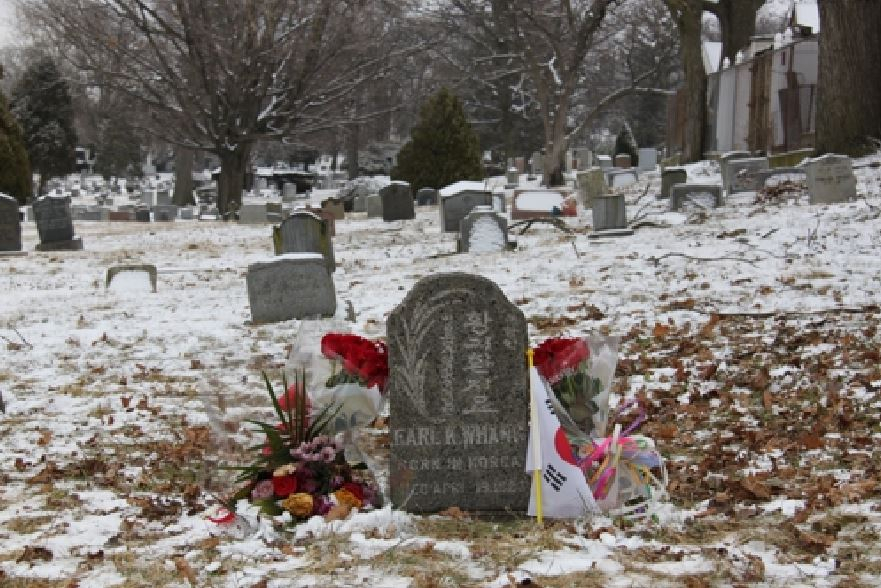 This photo, taken on March 29, 2019, shows the grave of Korean Independence fighter Hwang Ki-hwan at Mount Olivet Cemetery in New York. (Yonhap)