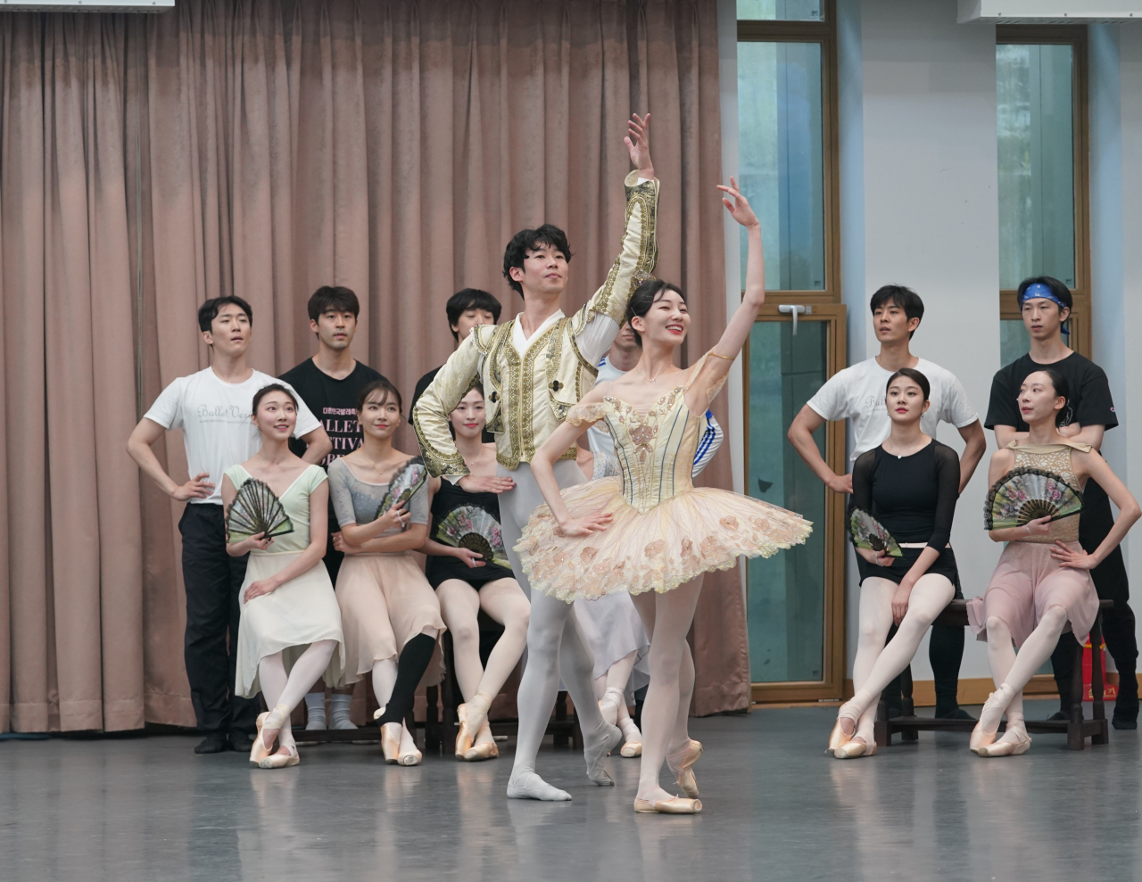 Dancers of the Korean National Ballet practice 