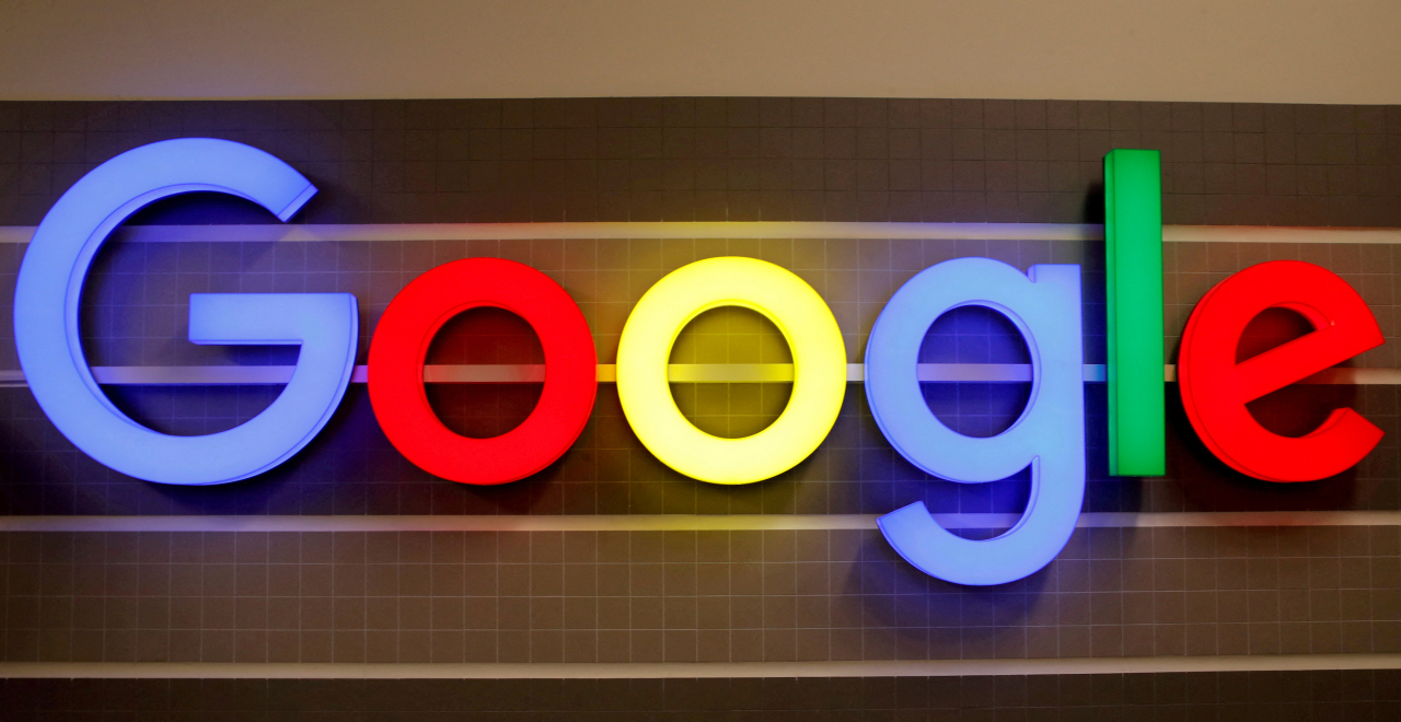 An illuminated Google logo is seen inside an office building in Zurich, Switzerland (Reuters-Yonhap)