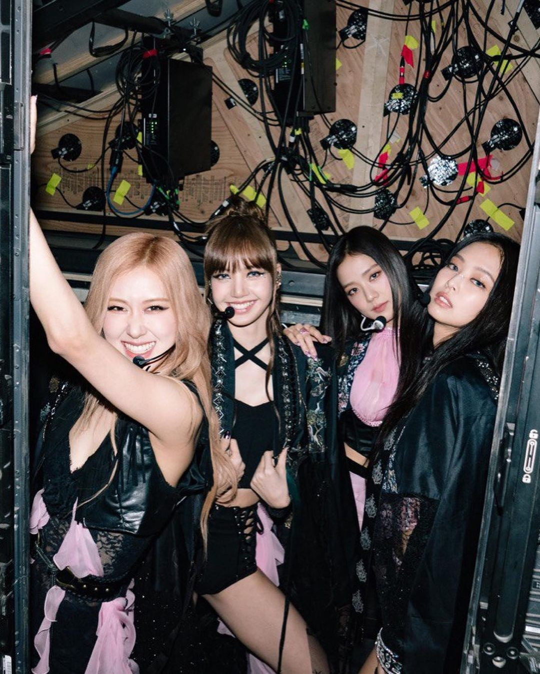 These pictures taken at the Coachella Valley Music and Arts Festival on Saturday show Blackpink members dressed in the black 